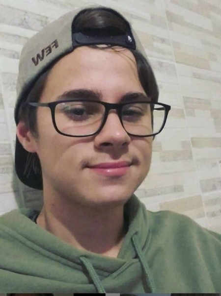 Corpos de Rafael Miguel e dos pais, mortos quando ator foi oficializar namoro, estão no IML em SP