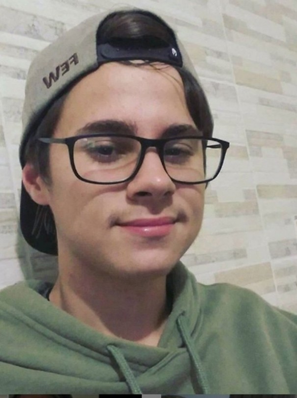 Corpos de Rafael Miguel e dos pais, mortos quando ator foi oficializar namoro, est�o no IML em SP