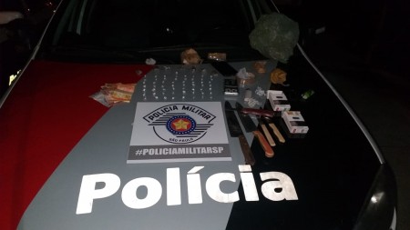 Polícia Militar de Osvaldo Cruz prende traficante e apreende crack e maconha 