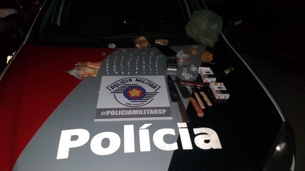 Pol�cia Militar de Osvaldo Cruz prende traficante e apreende crack e maconha 