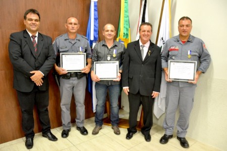 Sessão Solene da Câmara Municipal de OC homenageia policiais que se destacaram em 2018