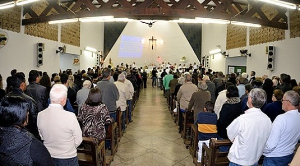 Diocese de Mar�lia instala a terceira par�quia em Adamantina