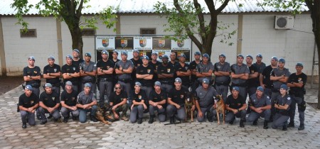 Para 'revolucionar' treinamento com cães de faro, 8º Baep compartilha novo método com unidades durante simpósio