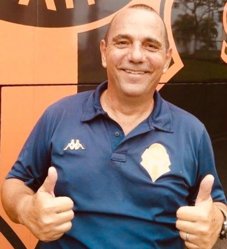 Confirmado: Betão Alcântara é o novo técnico do Azulão