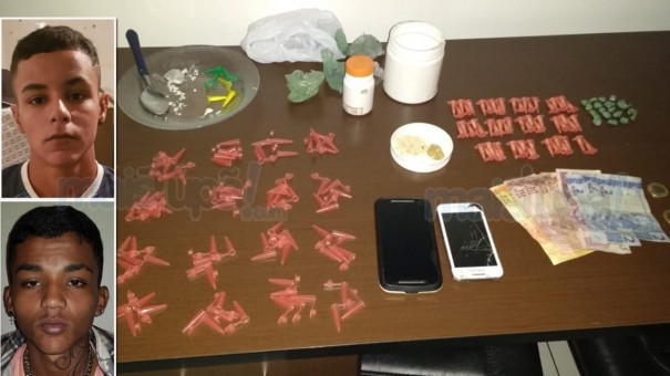 Pol�cia Militar de Tup� surpreende bando embalando entorpecentes na Cohab Cris