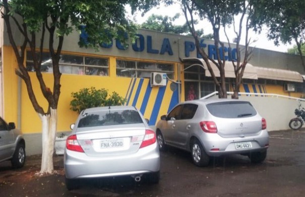 Escola P�rcio � revitalizada por reeducandos do semiaberto de Pacaembu