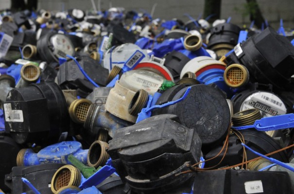 Fraudes desviam mais de 54 milh�es de litros de �gua na regi�o de Presidente Prudente