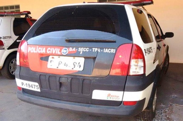 Pol�cia Civil de Iacri recupera celular perdido na pra�a da Igreja Matriz