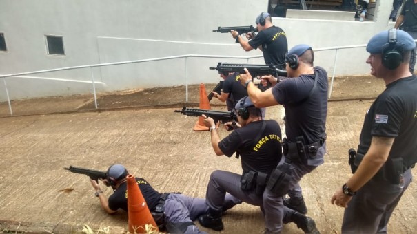 25� BPM/I realiza treinamento do Pelot�o de Choque