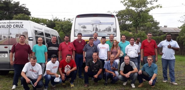 Motoristas do transporte escolar da Prefeitura de Osvaldo Cruz realizam curso no Sest /Senat