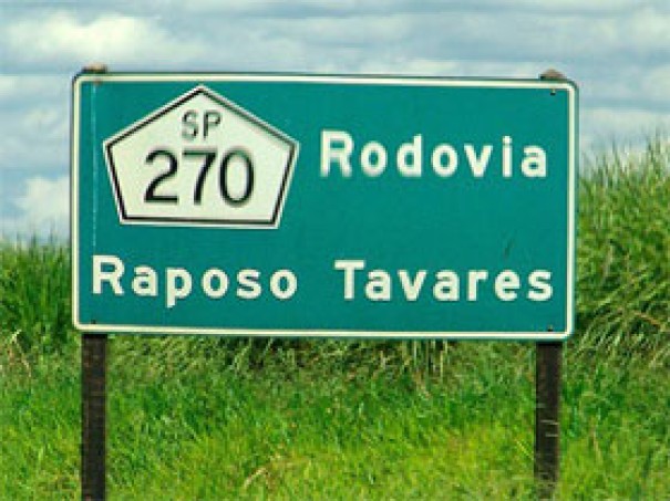 Trevos de acesso e retorno so implantados nas proximidades de Caiu e Presidente Epitcio