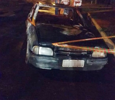 Após 'desacordo comercial', homem incendeia veículo e acaba preso, em Junqueirópolis