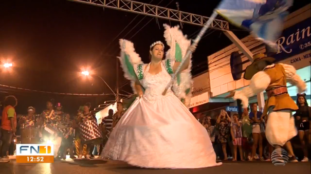 Diretor da Mulata Dengosa faz avaliao positiva de carnaval de rua de OC
