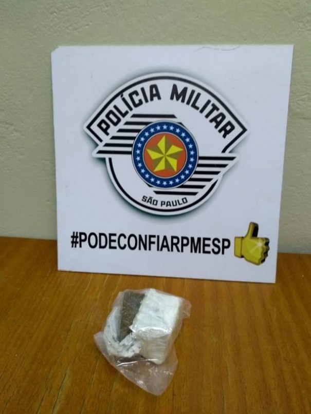 Pol�cia Militar de Osvaldo Cruz prende dupla por tr�fico de drogas