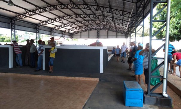 Inaugurada oficialmente canchas de bocha, malha e pista de skate em Irapuru