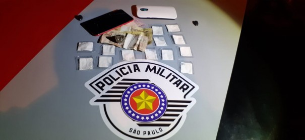 Casal � detido por tr�fico de drogas no Parque dos Pioneiros