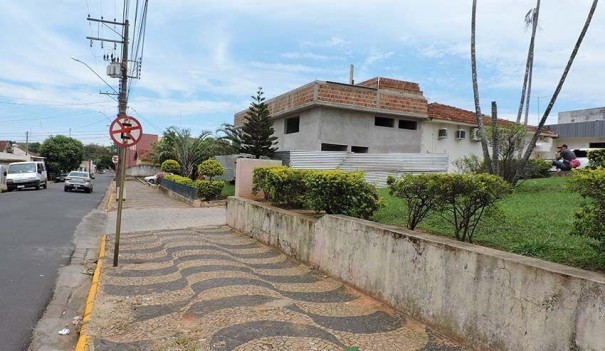 Ampliao do ncleo de oncologia da Santa Casa de Tup pode ser concluda antes do natal