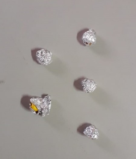 Polícia Militar de Osvaldo Cruz flagra homem com pedras de crack na Rua Armando Salles