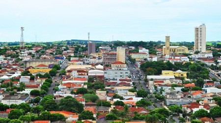 Projeto proíbe dar nome de condenados por crimes contra a administração em ruas e prédios públicos