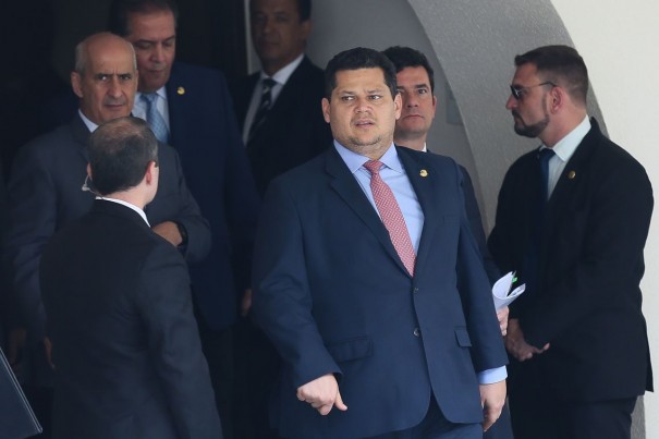 Senado exige da Cmara calendrio sobre segunda instncia para acordo