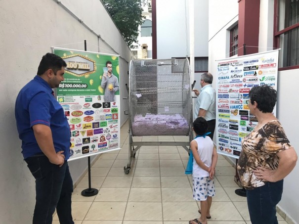 Aceoc realizou sorteio da etapa de Dia das Crianas da Campanha Nosso Comrcio  100 mil
