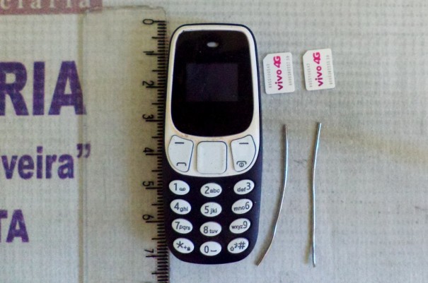 Dois celulares e RG falsificado foram apreendidos neste final de semana na Penitenci�ria de Fl�rida Paulista