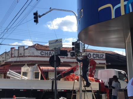 Prefeitura implanta mais dois semáforos em Osvaldo Cruz