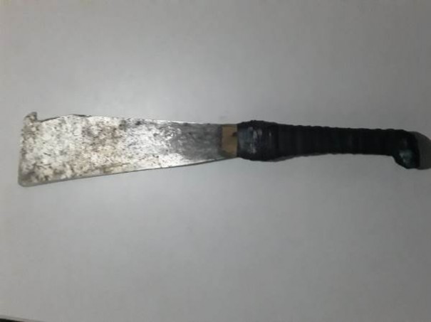 Confus�o acaba com feridos com golpe de fac�o e tijolada em Fl�rida Paulista