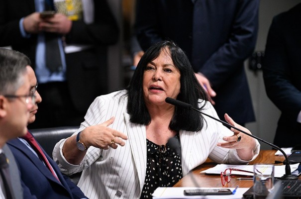 Senado avana em proposta que torna feminicdio imprescritvel