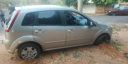 Polícia Civil de Mariápolis e Lucélia identifica autores de furto de veículo