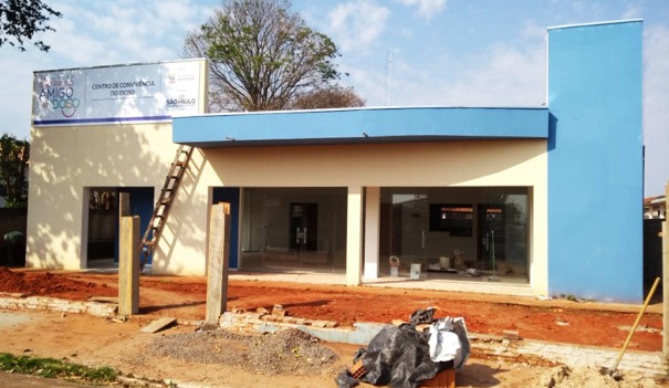 Centro de Convivncia do Idoso de Salmouro est sendo finalizado