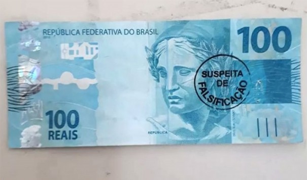 Entregadora recebe nota falsa de 100 reais em Tup�