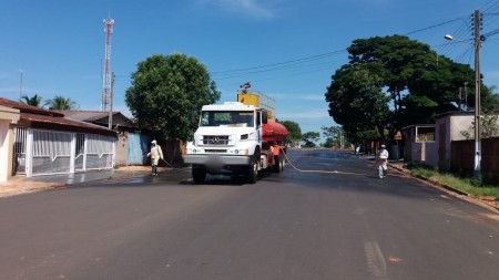 Sagres higieniza ruas e prédios pela segunda vez em prevenção ao Covid-19