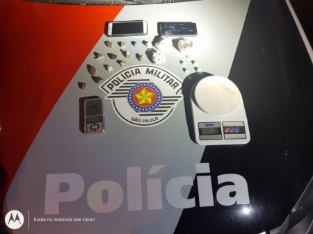 Polícia Militar prende dois homens por tráfico de drogas em Adamantina