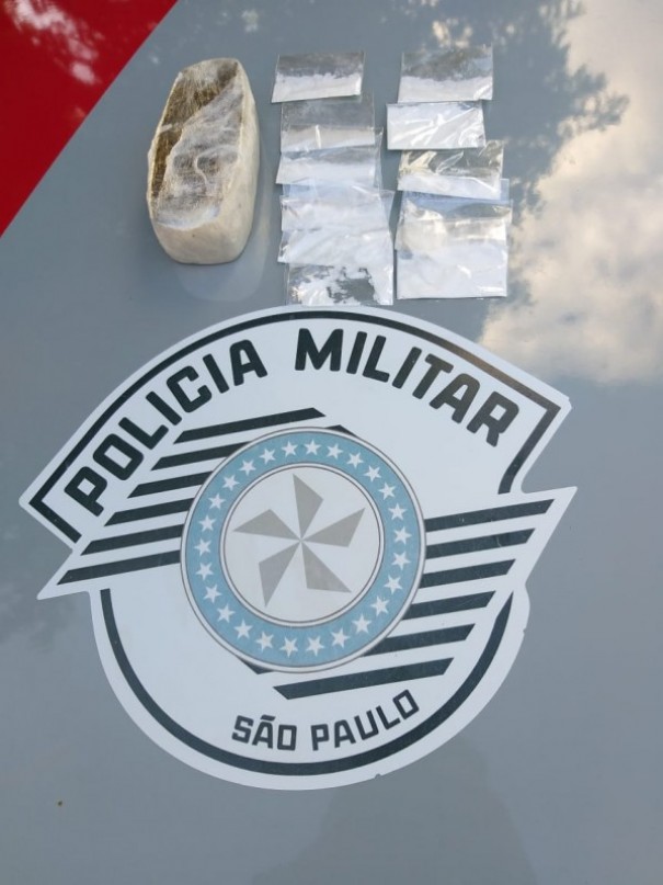 Pol�cia Militar prende traficante na Avenida Waldemar de Oliveira Lima, em Osvaldo Cruz