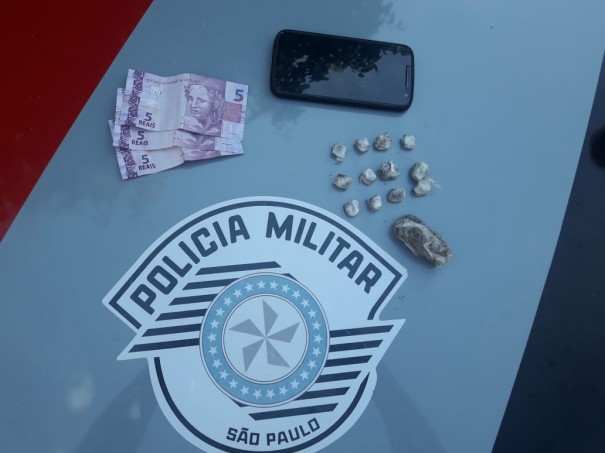 Adolescente � apreendido por ato infracional de tr�fico de drogas, em Osvaldo Cruz   