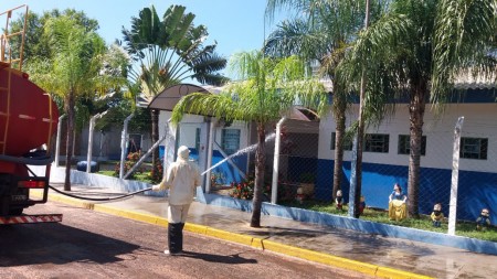 Prefeitura de Sagres, Usina Califórnia e Sabesp se unem para limpeza de 70% das ruas