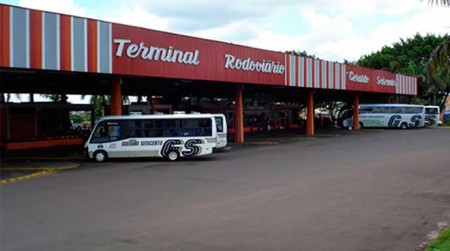 Prefeitura de Tupã notifica empresa de ônibus por embarque e desembarque irregular