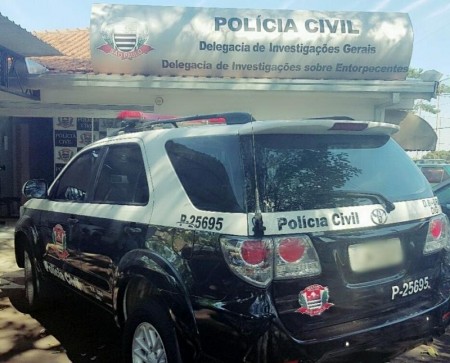 Polícia Civil 'fecha' bar que funcionava como ponto de tráfico