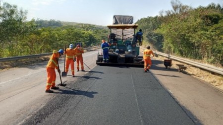 De Bauru a Dracena, Eixo SP mobiliza equipes para obras no pavimento da SP-294