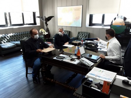 Prefeito de OC leva pedido para flexibilizar setores da economia ao Governo do Estado