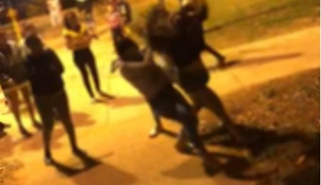 Briga em praça pública de Bastos viriliza em redes sociais