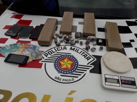 Polícia Militar apreende drogas e prende em flagrante dois indivíduos por tráfico, em Lucélia