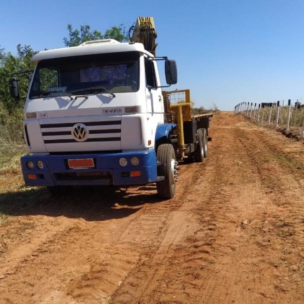 Pol�cia Militar recupera ambul�ncia e caminh�o munck roubados em Fl�rida Paulista