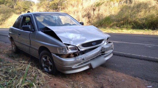 Acidente entre ve�culos de Osvaldo Cruz � registrado na SP-294