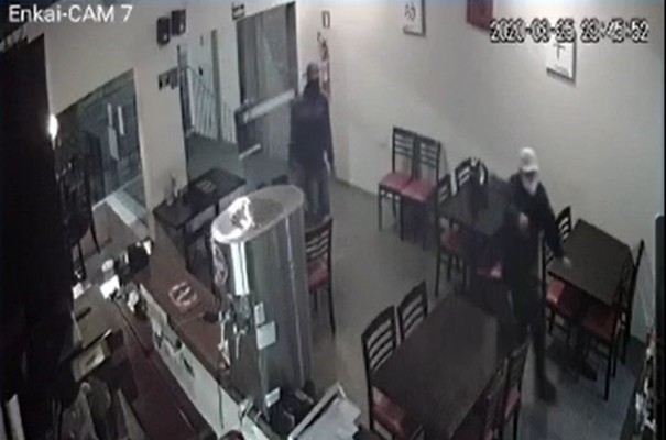 Bandidos armados invadem restaurante, rendem funcionrios e roubam estabelecimento em Dracena