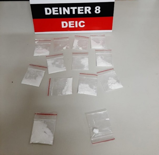 Homem se passa por motorista de aplicativo para distribuir coca�na, � denunciado e acaba preso