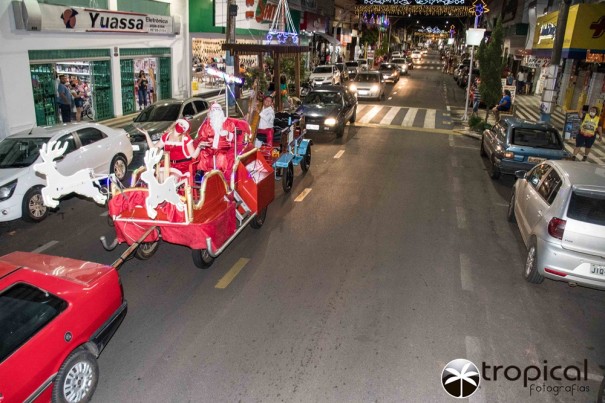 ACEOC realizou 'Natal com Arte', no centro e bairros de Osvaldo Cruz