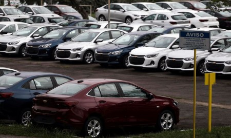Venda de veículos automotores aumenta 0,45% de outubro para novembro