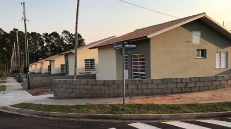 Antes prevista para novembro, entrega das casas do Mário Covas em Adamantina não tem prazo, informa Caixa